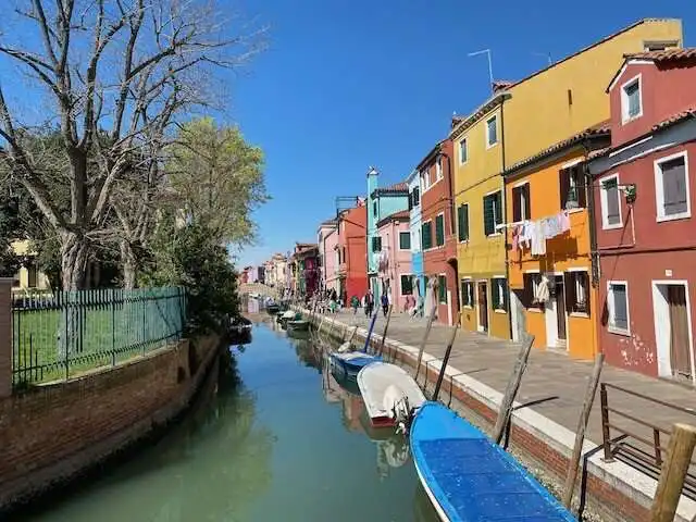 A Murano canal with colourful buildings