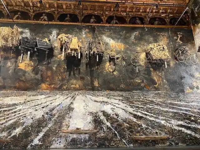 An Anselm Kiefer installation on one of the Salla dello Scrutinio walls