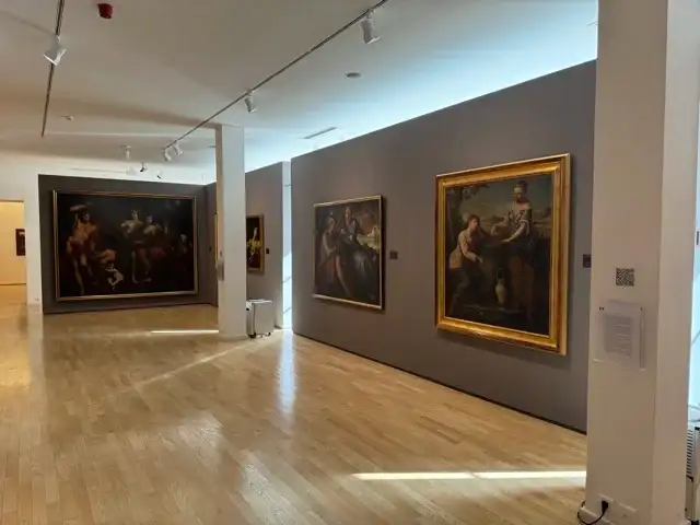 Inside the Split Gallery of Fine Arts