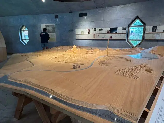 A wooden topographical map of Gamla Uppsala as it was back in the day.