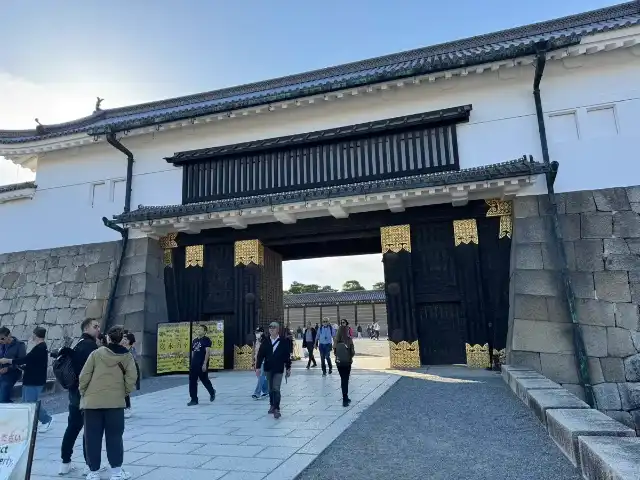 The main gate into Nijo Castle