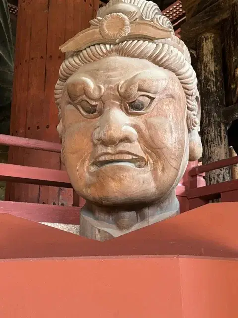 A statue head in the Great Buddha hall