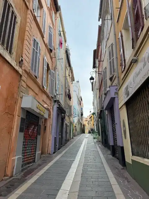 A street in the Panier District