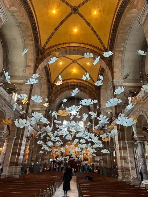Cherubs hanging from the ceiling of the Cathédrale de la Nouvelle Major