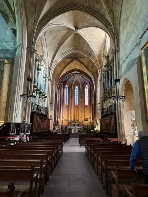 Central nave of Cathedrale Saint-Sauveur