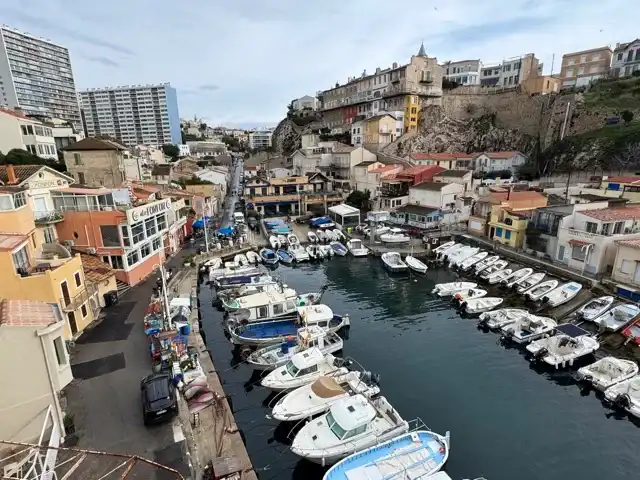Vallon des Auffes as seen from the bridge