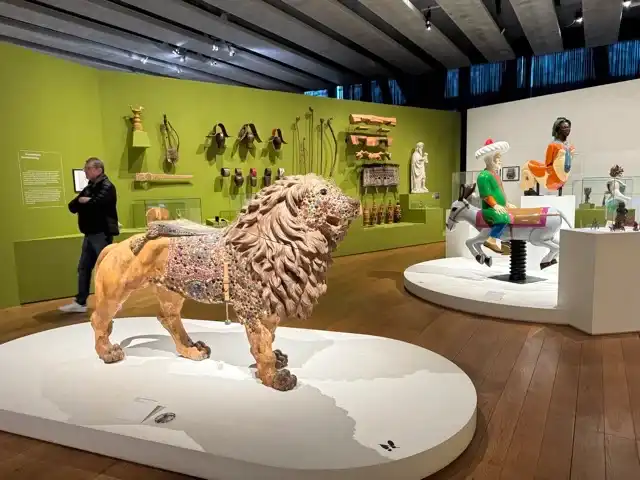 Stuff in the "Popular?" gallery of Mucem