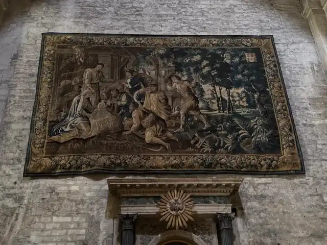 Tapestry in Cathédrale Saint-Trophime