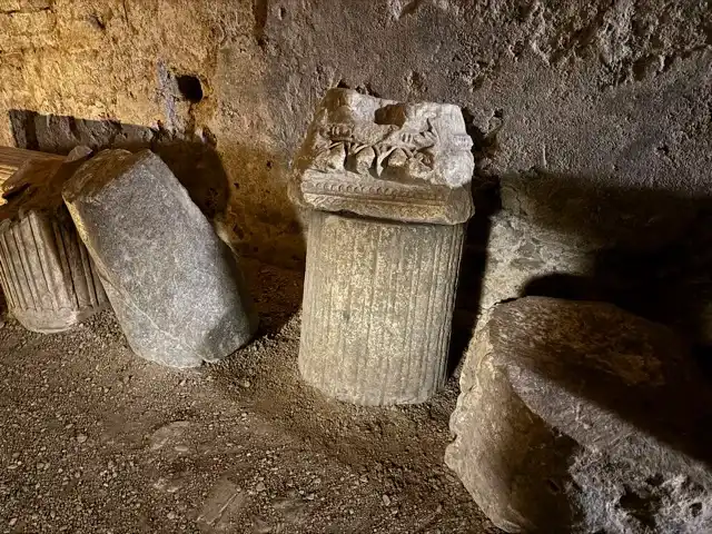 Archaeological finds stashed in the Cryptoportiques