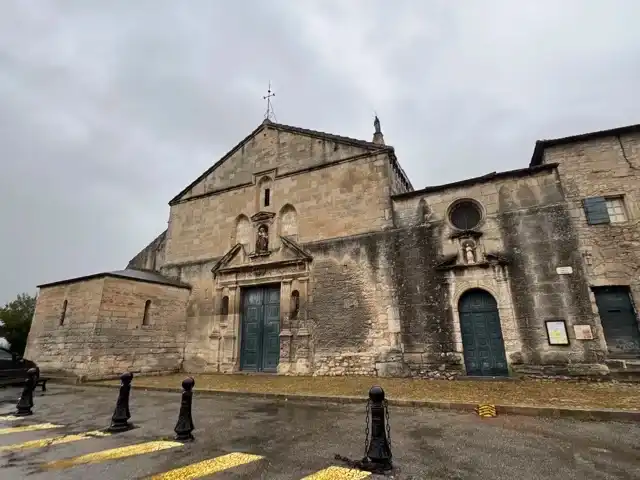 Église Notre-Dame-de-la-Major d'Arles