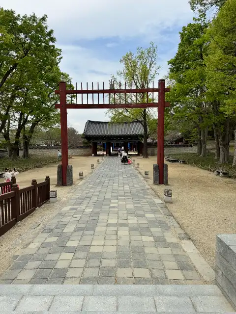 Jeonju Gyeonggijeon Shrine entrance