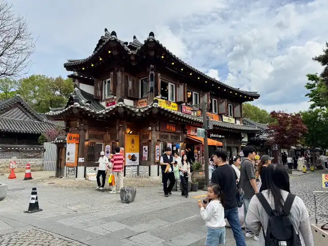 A builing in Jeonju Hanok Village