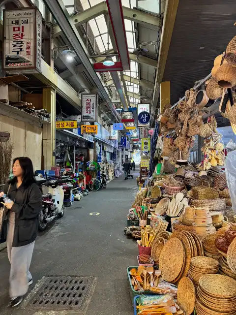 Kitchenware in Nambu Market