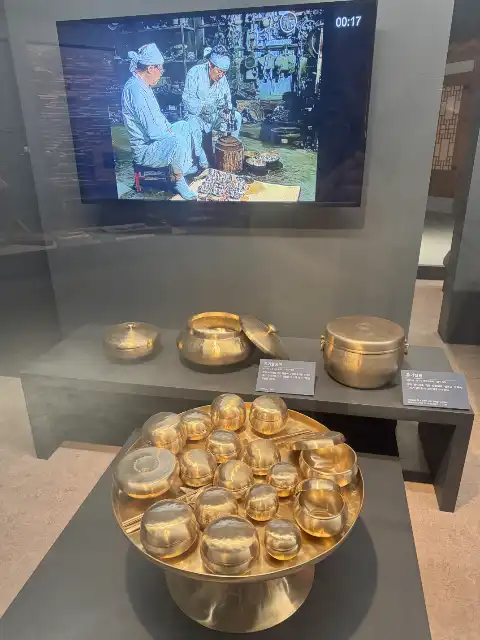 Metalworking display