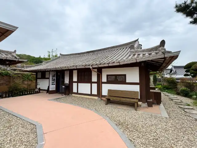 One building of the Jeonju Hanok Village History Museum