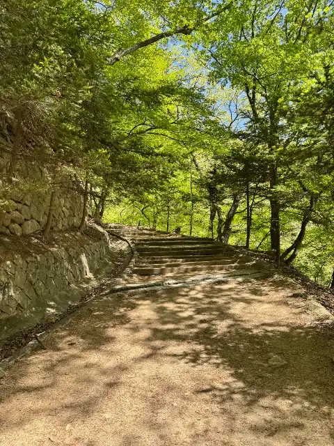 Farther up the way to Seokguran
