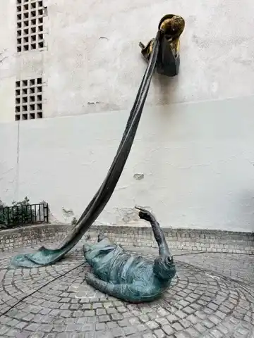 Carl Lutz Memorial in the Jewish District