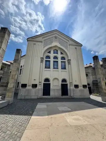 Facade of the synagogue at the Holocaust Memorial Centre