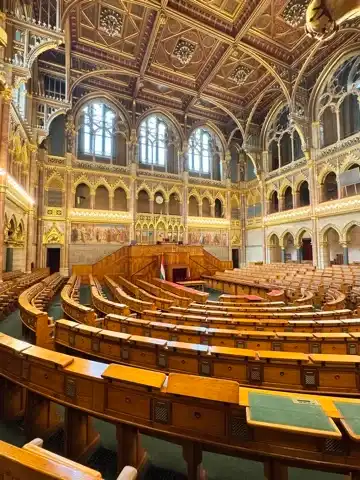 The upper chamber